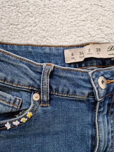 Jeans size 6