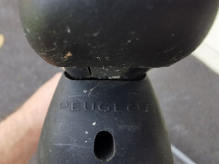 Peugeot 2008 roof bars