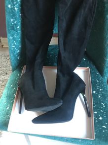 knee high boots,very soft, excellent condition