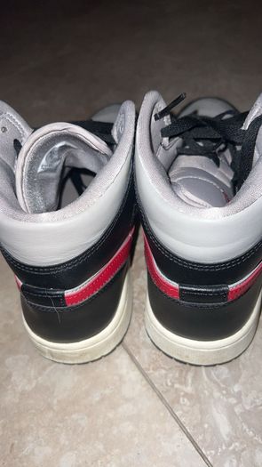 Nike Jordan 1