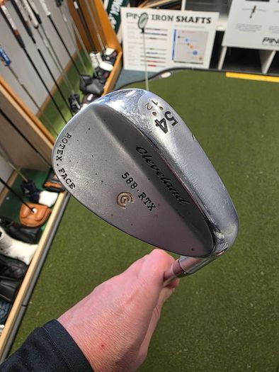 Cleveland Rtx 588 54 deg Sand Wedge.