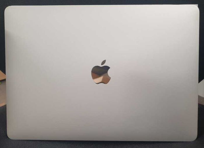MacBook Pro 13-inch 2020 - Apple M1 | 16GB RAM | 500GB SSD | Retina Display