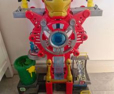 Playskool Heroes Marvel Super Hero Adventures Playset Iron Man Headquarters