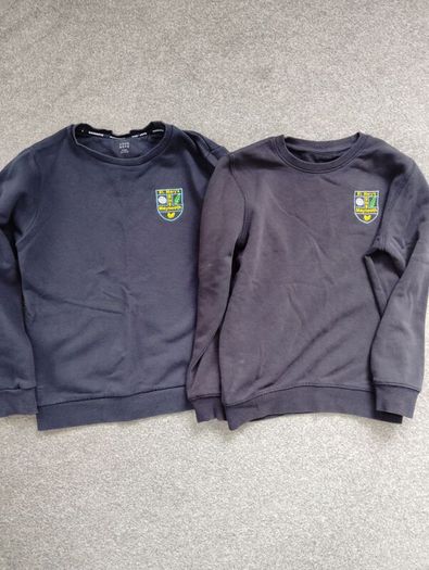 Maynooth boys school jumper.age 9/10