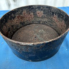 Antique cast iron pot oven