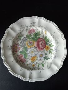 Royal Doulton "Malvern" Dinner Plate