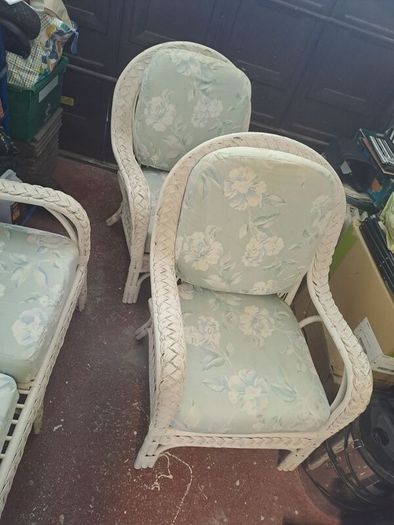Cane Conservatory Suite
