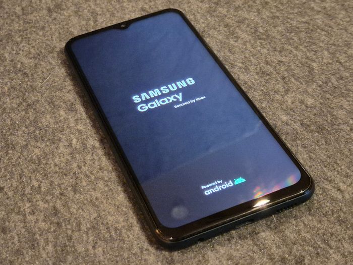 Samsung Galaxy M13 - SIM Free/Unlocked (Takes Dual-SIM & MicroSD) - FREE SHIPPING