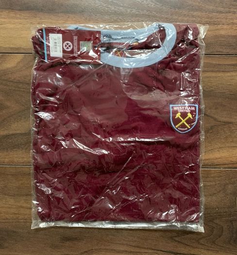 BRAND NEW West Ham T-shirt: XS - Lovely Gift!