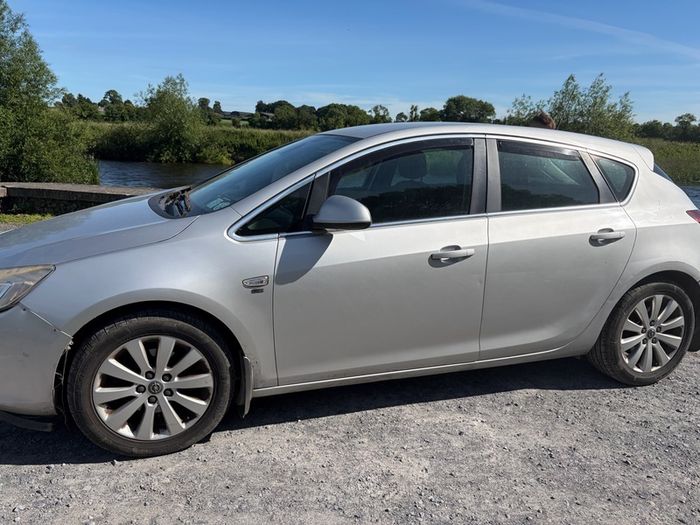 2011 Opel Astra