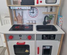 toy kitchen