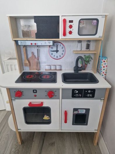 toy kitchen