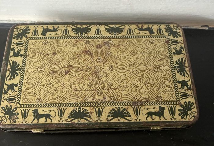 1920's / 30's Cigarette Tin