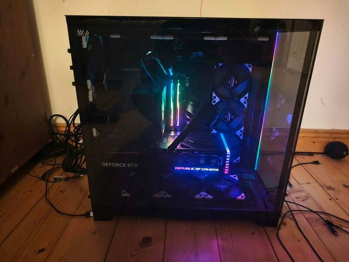 High-end Gaming PC - Ryzen 7 7800X3D and RTX 4080 Super Rog Strix