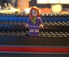 lego daphanie scooby doo