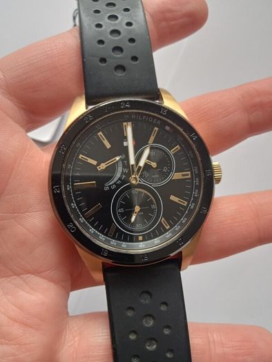 Tommy Hilfiger Men's Black Silicone Strap Watch