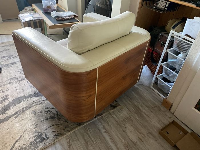 Dwell Swivel Lounge chair