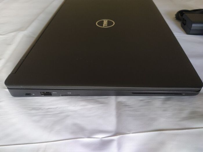 Dell Latitude 5490