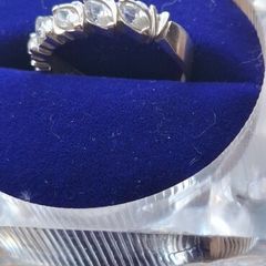 18k White Gold ring