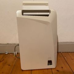 DeLonghi DNC 65 dehumidifier