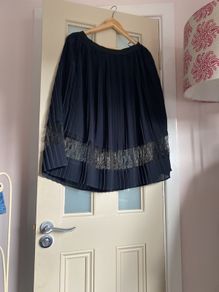 Skirt-VILA - midi- navy. Beautiful dark navy ,elasticated waist with see- through panel from below the knee- gorgeous!
