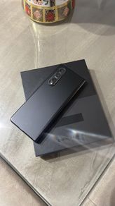 Samsung galaxy fold 3 unlocked with box