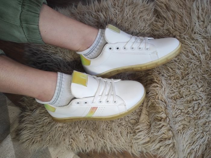 Casual Sneakers size 4-5