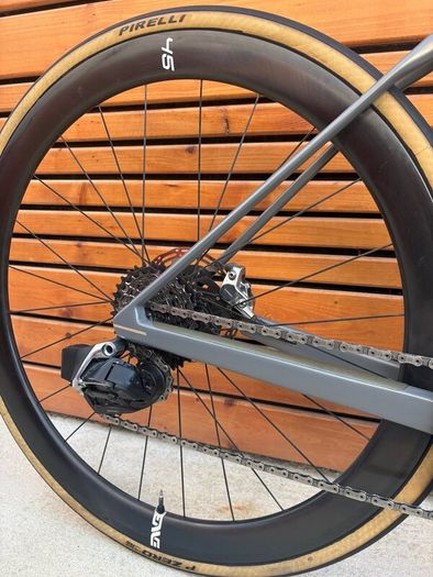 Bmc Teammachine Slr01  Sram Red Etap Axs Enve 45