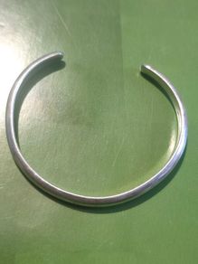 Sterling silver bangle