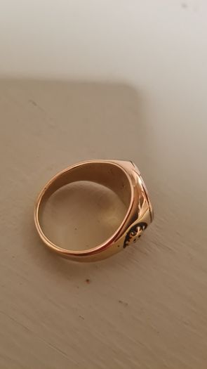 Mens large ring gold coloured