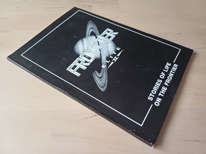 Amiga Frontier Elite 2 Game Manuals & Star Map