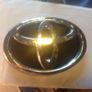 2002/2008 Toyota Auris bonnet badge Image 3