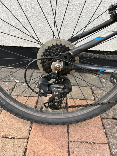 Trek Precaliber 24" - 21 Speed (8-12 years)