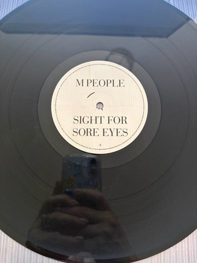 M People Sight For Sore Eyes
