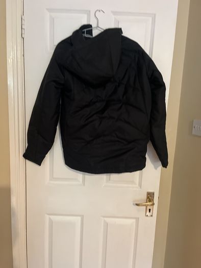 Under armour jacket size Xl youth