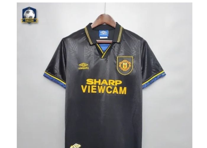 man utd retro jersey