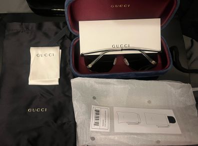 Gucci Unisex Sunglasses with hard velvet case genuine made in Italy