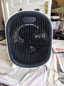 Essentials FAN Heater, Model C20FHW20, Working perfect, Fan for cool air, 2 settings for Heat, Low and High, Excellent condition