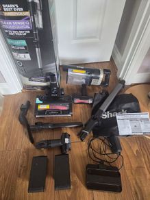 Shark Cordless vacuum cleaner