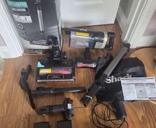 Shark Cordless vacuum cleaner