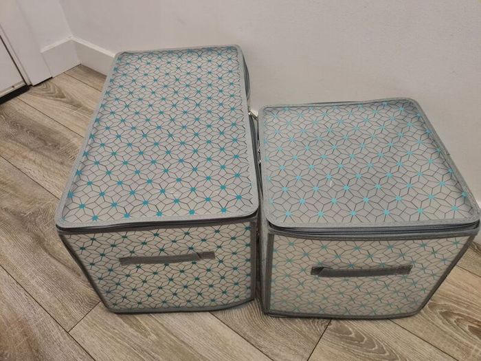 2 Clever Polka Clothes Storage Bags