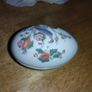 Beautiful Wedgewood Kutani Crane  Egg Dish trinket box - Bone China in Perfect Condition Image 3
