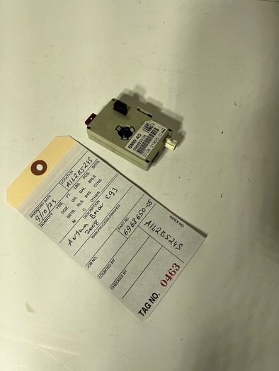 2009  BMW E92 E93 3 Series  MINI Antenna Amplifier 6968650-05 A1l2b524s