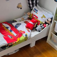 toddler bed