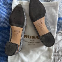 Brand shoes