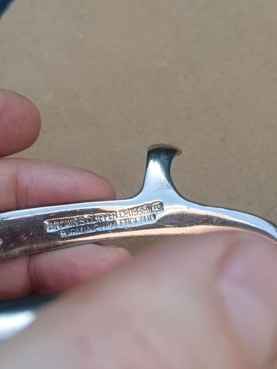 3 x Vintage Hand Hair Clippers