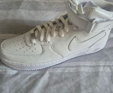 Nike Air Force 1 Mid white trainers