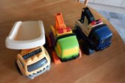 2  Break down Trucks and 1 tipper truck. 15 euro for the 3