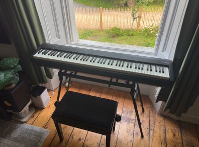 Roland FP30X Keyboard + Accessories