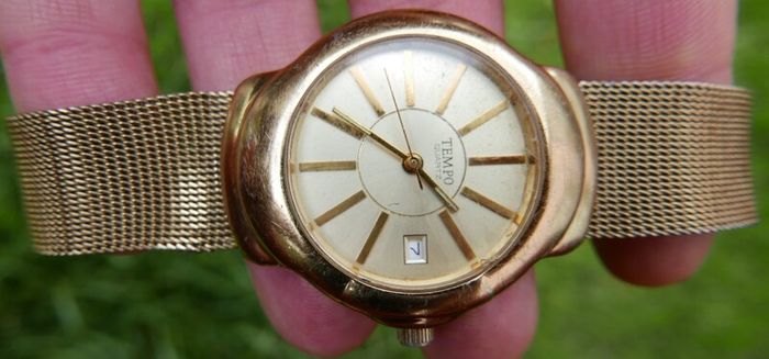 Tempo Gold Quartz Watch (fresh battery)